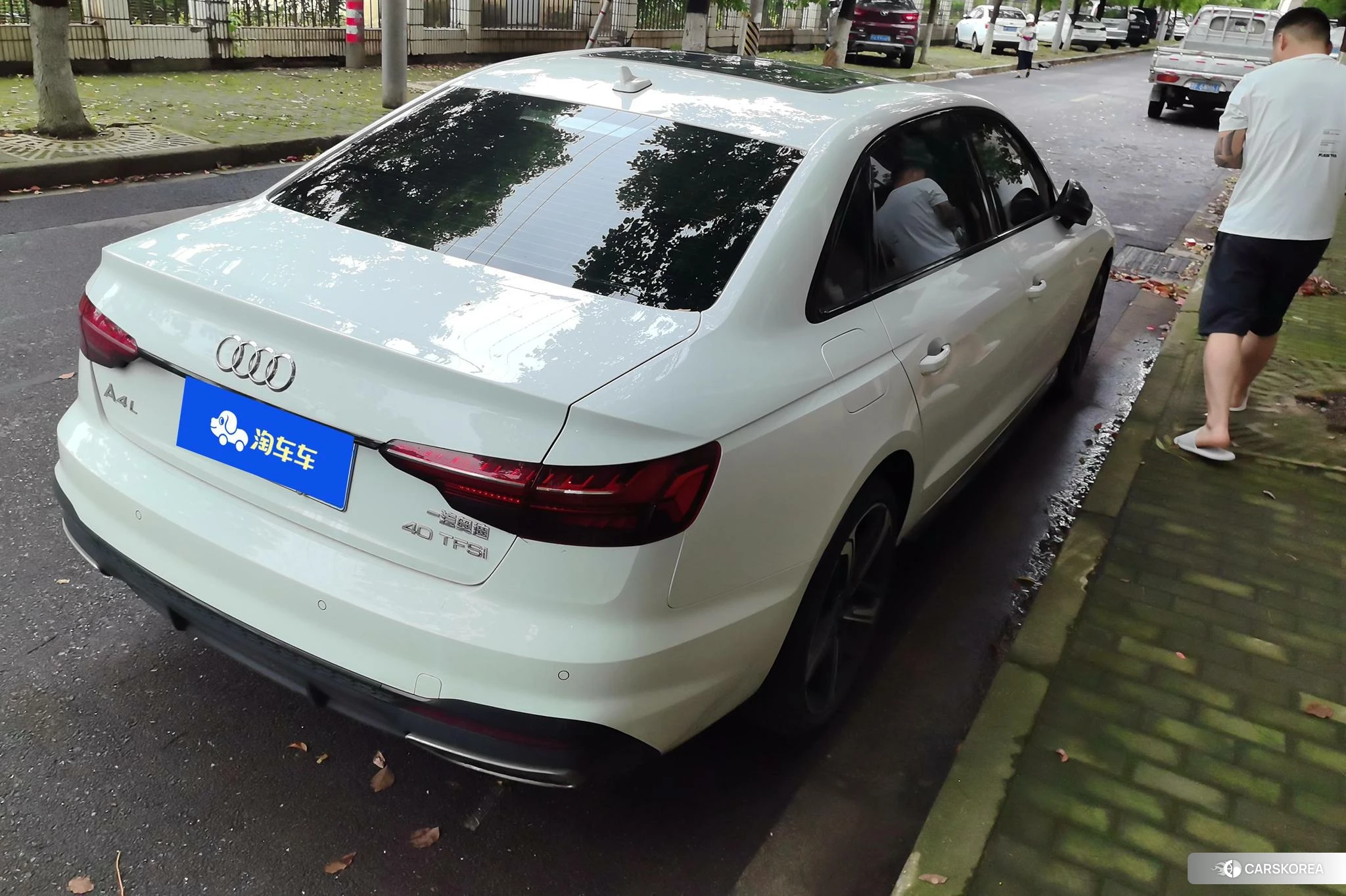Audi A4L id 4498699 из Китая 14