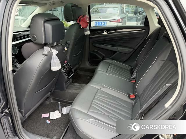 Volkswagen Passat id 4273682 из Китая 7