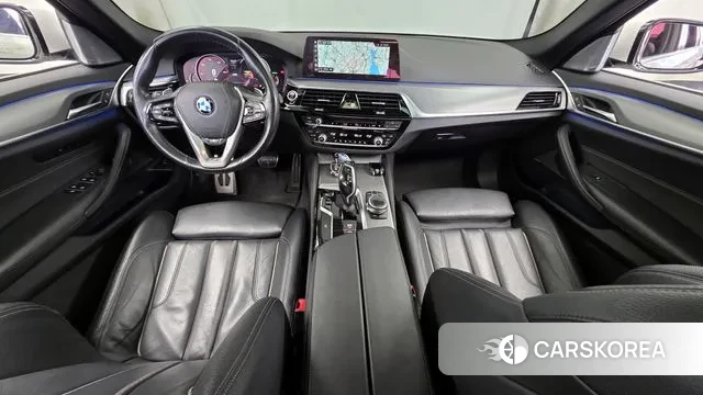 BMW 5 Series (G30) id 3330843 из Кореи 17