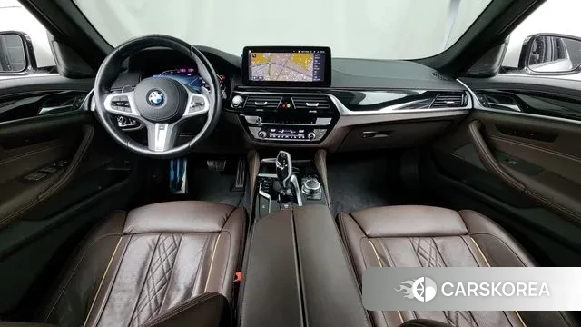 BMW 5 Series (G30) id 3701935 из Кореи 17