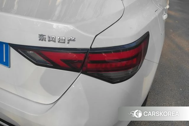 Nissan Xuan Yi id 4301753 из Китая 14