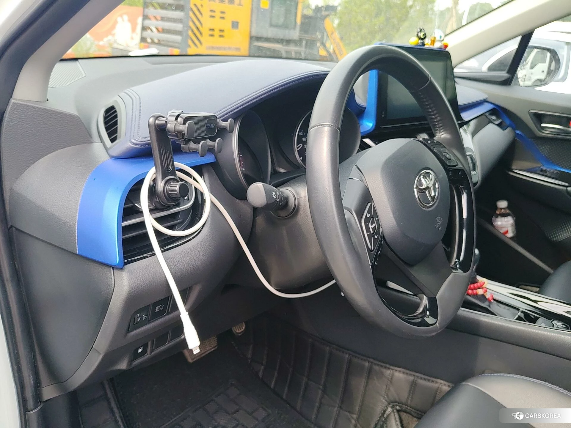 Toyota C-HR id 4467966 из Китая 15