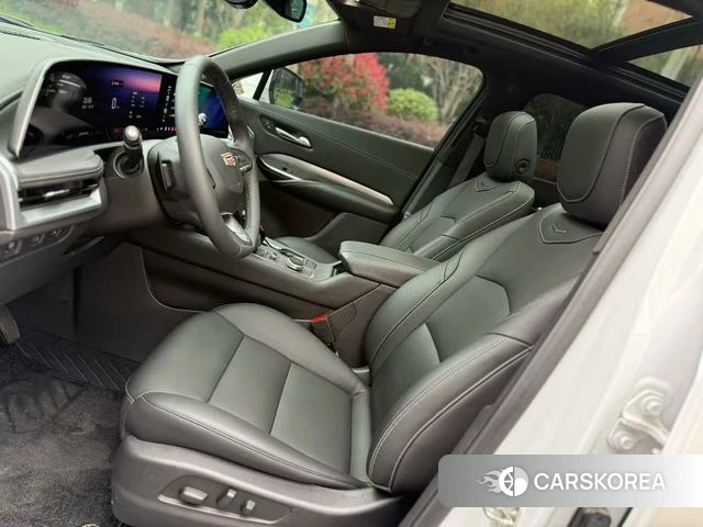 Cadillac XT4 id 4209934 из Китая 7