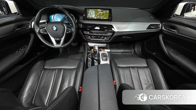 BMW 5 Series (G30) id 4351379 из Кореи 30