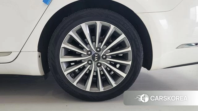 Kia Come New K7 id 3966381 из Кореи 17