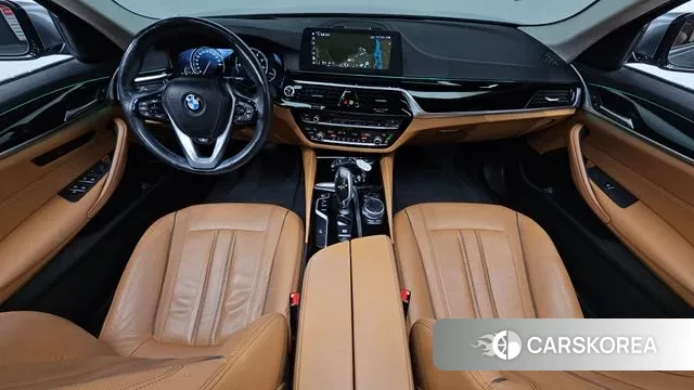 BMW 5 Series (G30) id 3608180 из Кореи 17