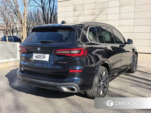 BMW X5 id 3889825 из Китая 17