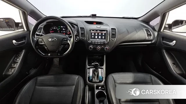 Kia The New K3 id 3198739 из Кореи 17