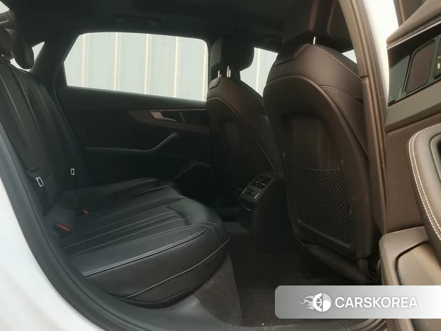Audi A4L id 4271823 из Китая 13