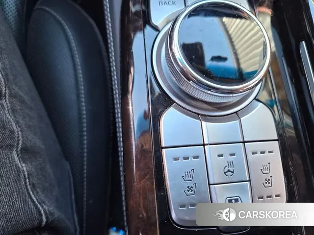 Genesis G90 id 3459592 из Кореи 9