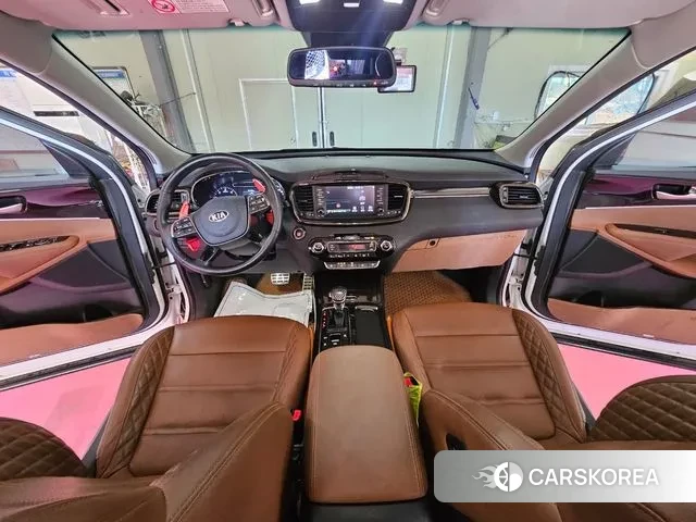 Kia The New Sorento id 2372196 из Кореи 17