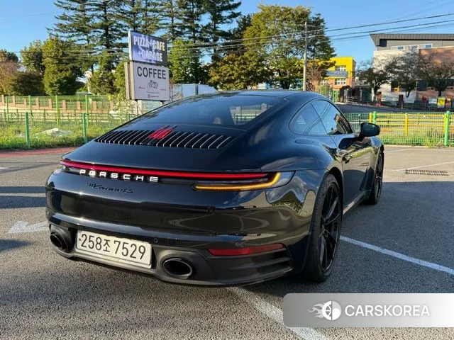 Porsche 911(992) id 3258876 из Кореи 17