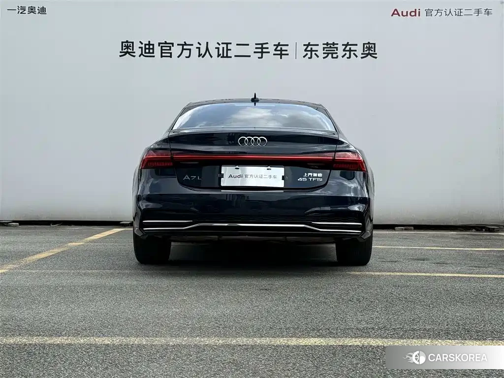 Audi A7L id 4539081 из Китая 8