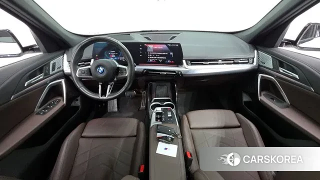 BMW iX1 (U11) id 3341659 из Кореи 17