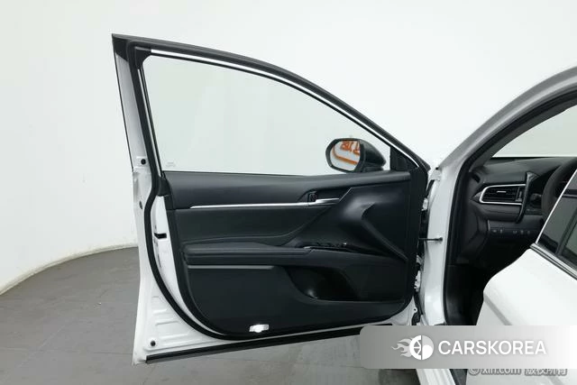 Toyota Camry id 4300338 из Китая 21