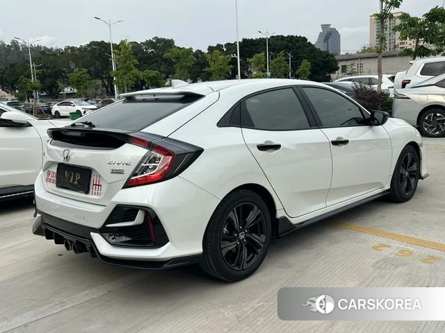 Honda Civic id 4276698 из Китая 9