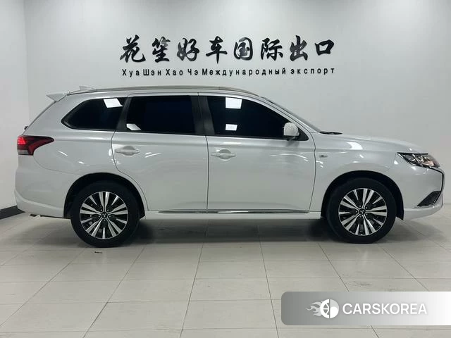 Mitsubishi  Outlander id 4207645 из Китая 19
