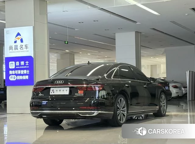 Audi A8 id 4240703 из Китая 15