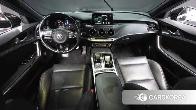 Kia Stinger id 3765916 из Кореи 17