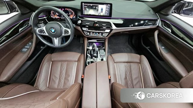 BMW 5 Series (G30) id 3838564 из Кореи 17