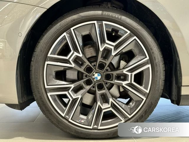 BMW 5 series id 4271684 из Китая 12