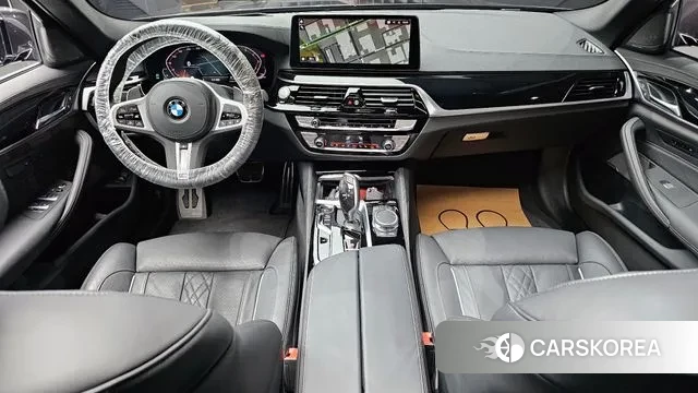 BMW 5 Series (G30) id 3289547 из Кореи 17