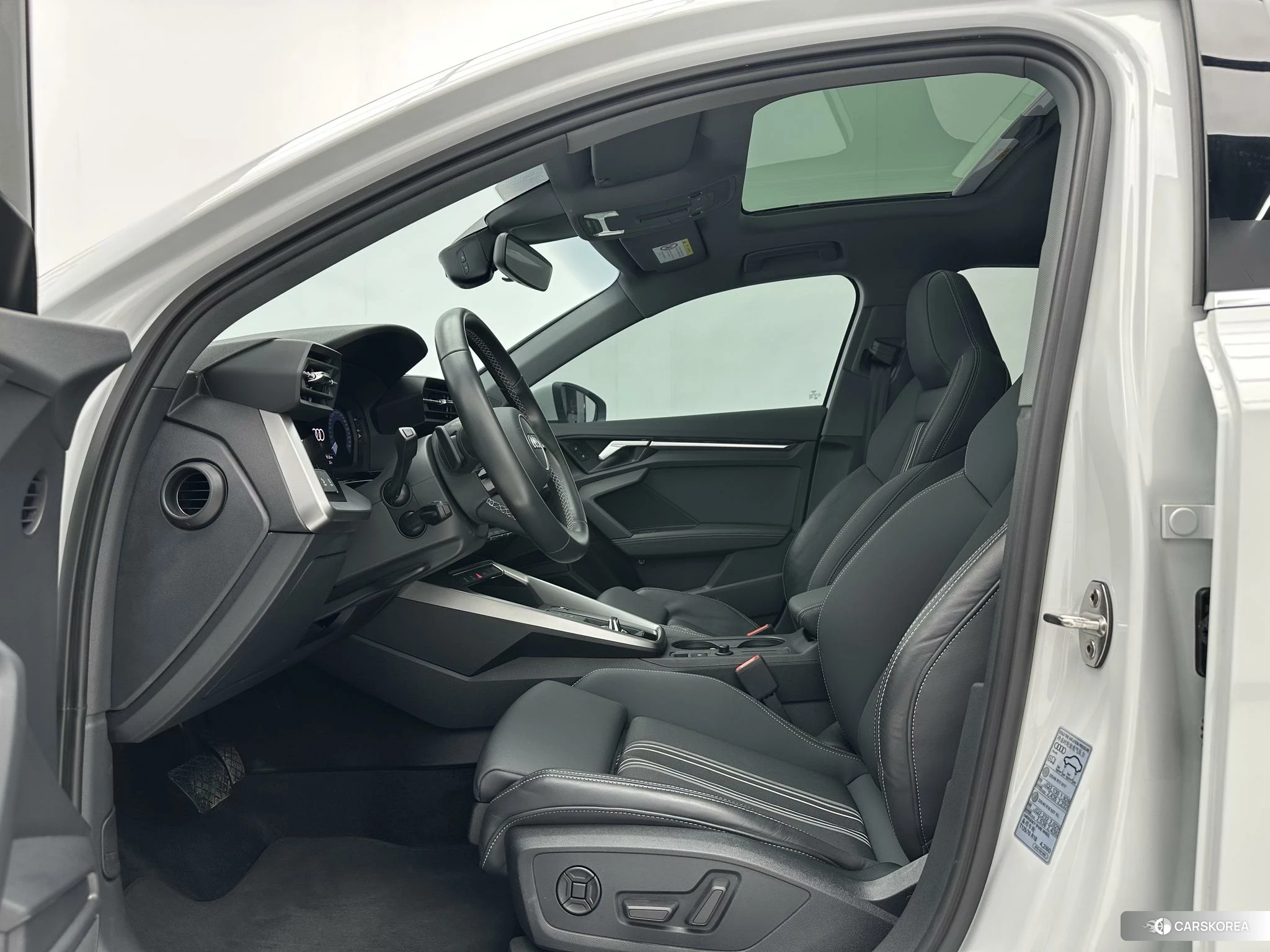 Audi A3 id 4413283 из Китая 15
