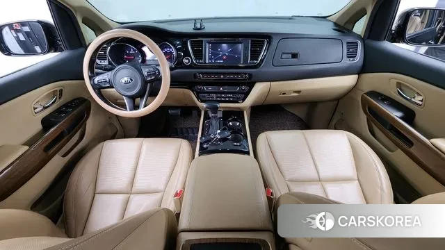 Kia All New Carnival id 3505514 из Кореи 17