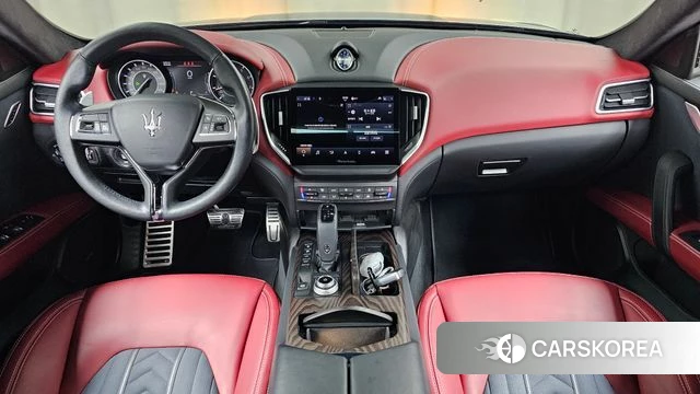 Maserati Ghibli id 3819196 из Кореи 17