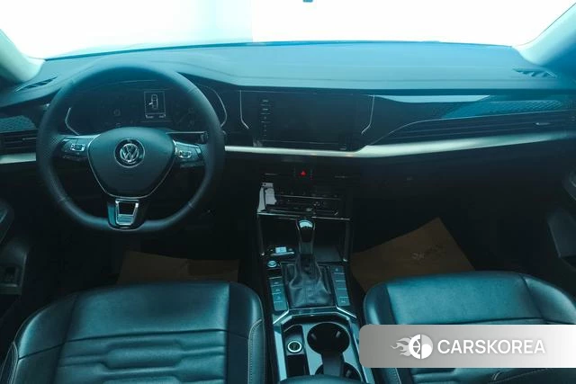 Volkswagen Passat id 4236647 из Китая 14