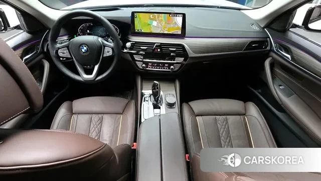 BMW 5 Series (G30) id 3002620 из Кореи 17