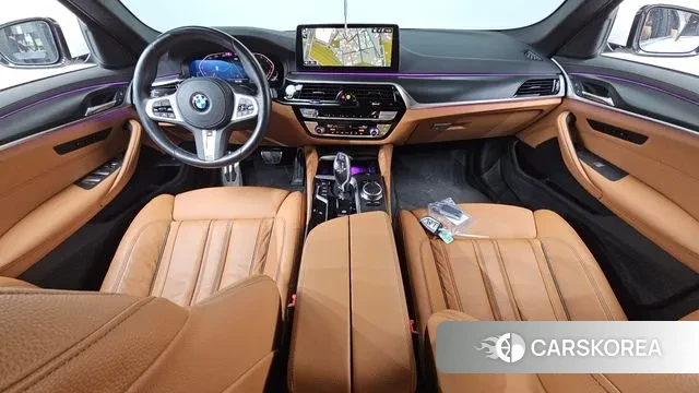 BMW 5 Series (G30) id 3360427 из Кореи 17