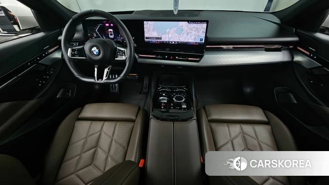BMW 5 Series (G60) id 4617925 из Кореи 29