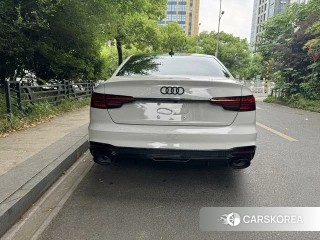 Audi A4L id 4334725 из Китая 8