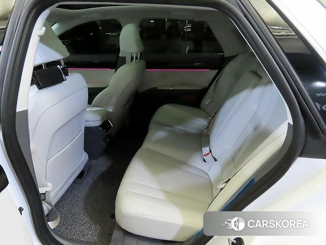 Hyundai Grandeur (GN7) id 4315282 из Кореи 9
