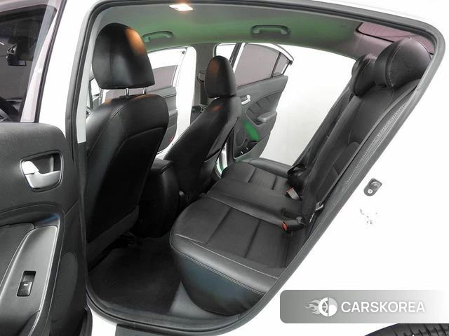 Kia The New K3 id 4865551 из Кореи 17