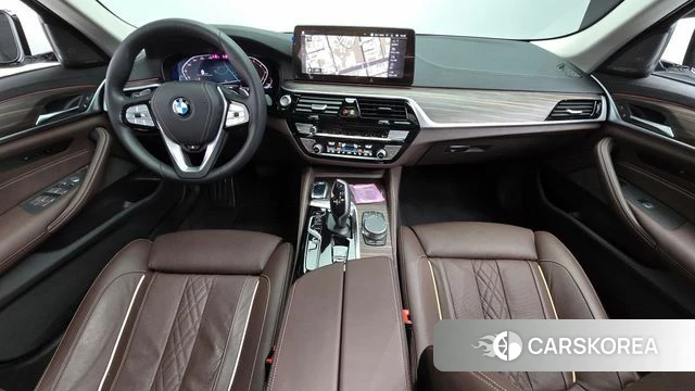 BMW 5 Series (G30) id 4893623 из Кореи 17