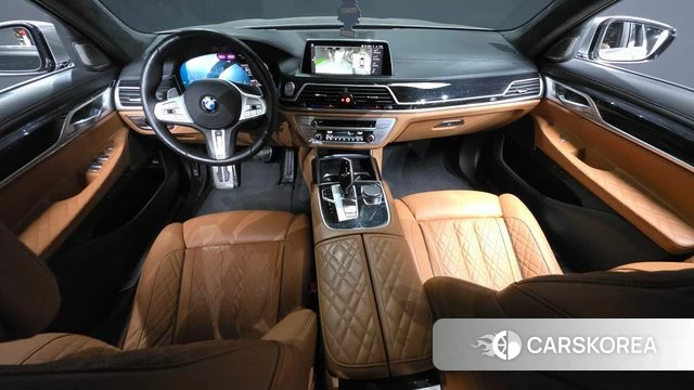 BMW 7 Series (G11) id 3833468 из Кореи 17