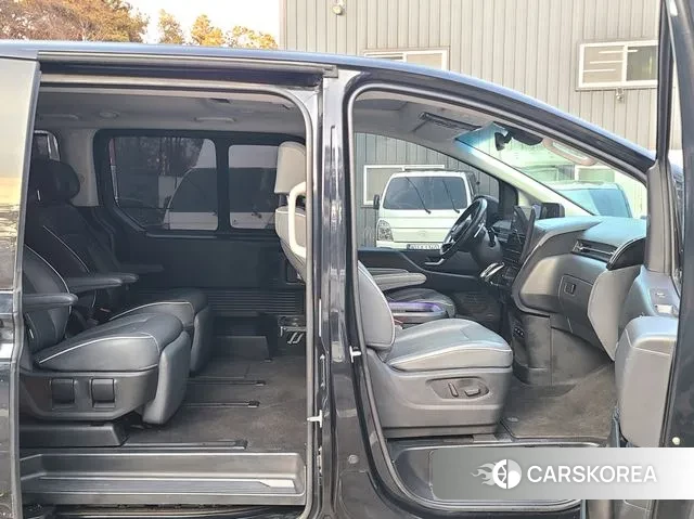 Hyundai Staria id 3726793 из Кореи 17