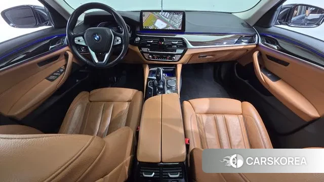 BMW 5 Series (G30) id 3452829 из Кореи 17