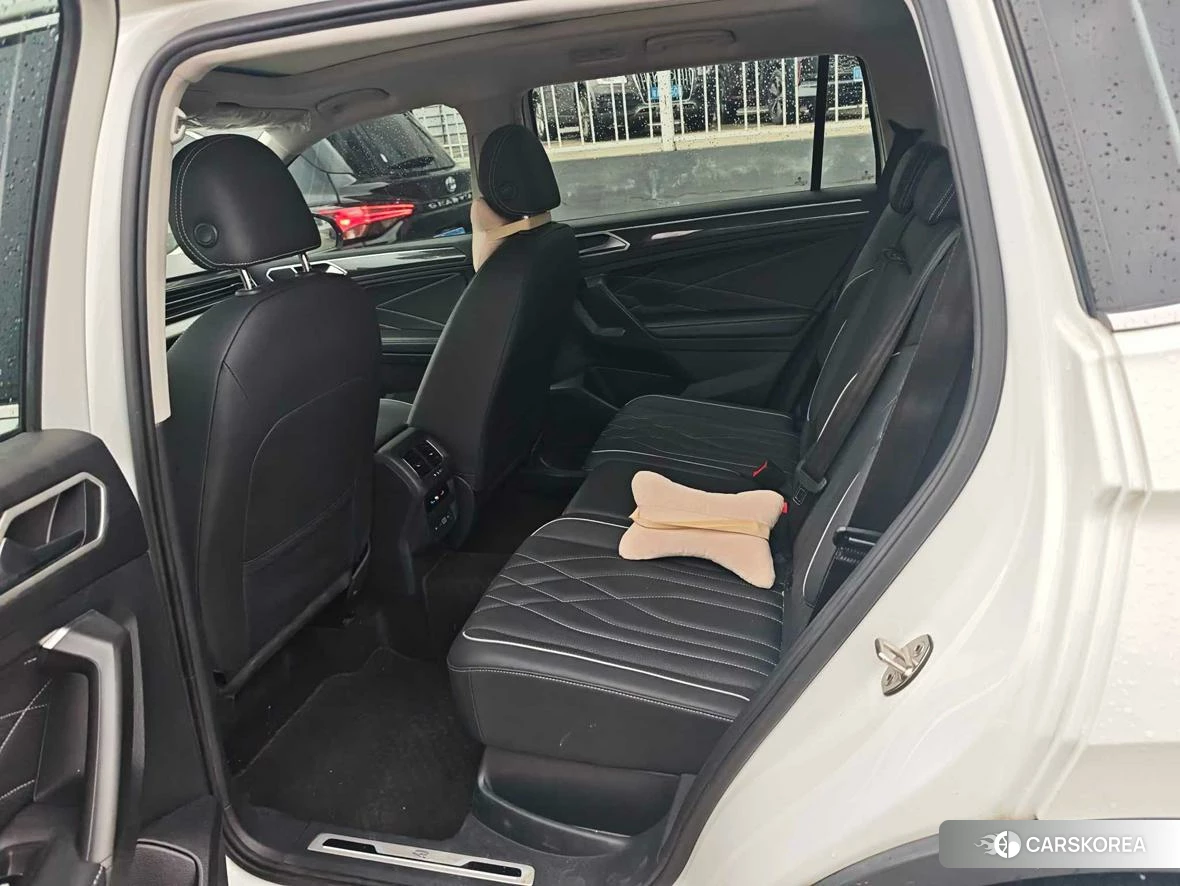 Volkswagen Tiguan L id 4513996 из Китая 8