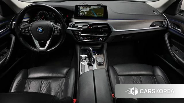 BMW 5 Series (G30) id 4403475 из Кореи 31