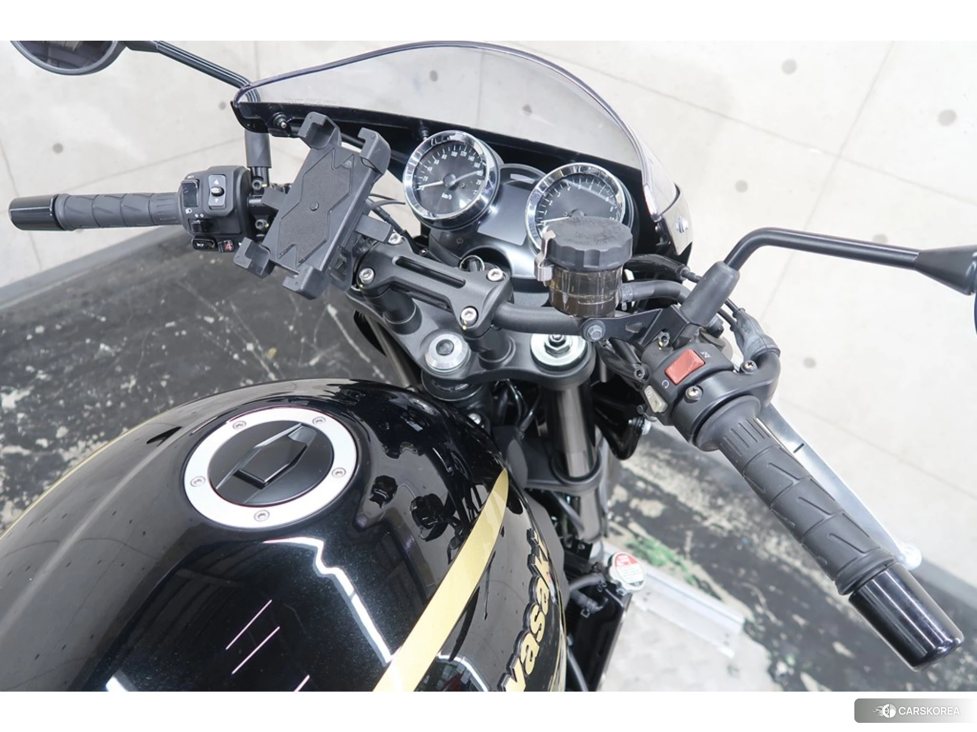 Kawasaki Z900RS CAFE id 4185365 из Японии 28