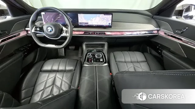 BMW 7 Series (G70) id 3026838 из Кореи 17