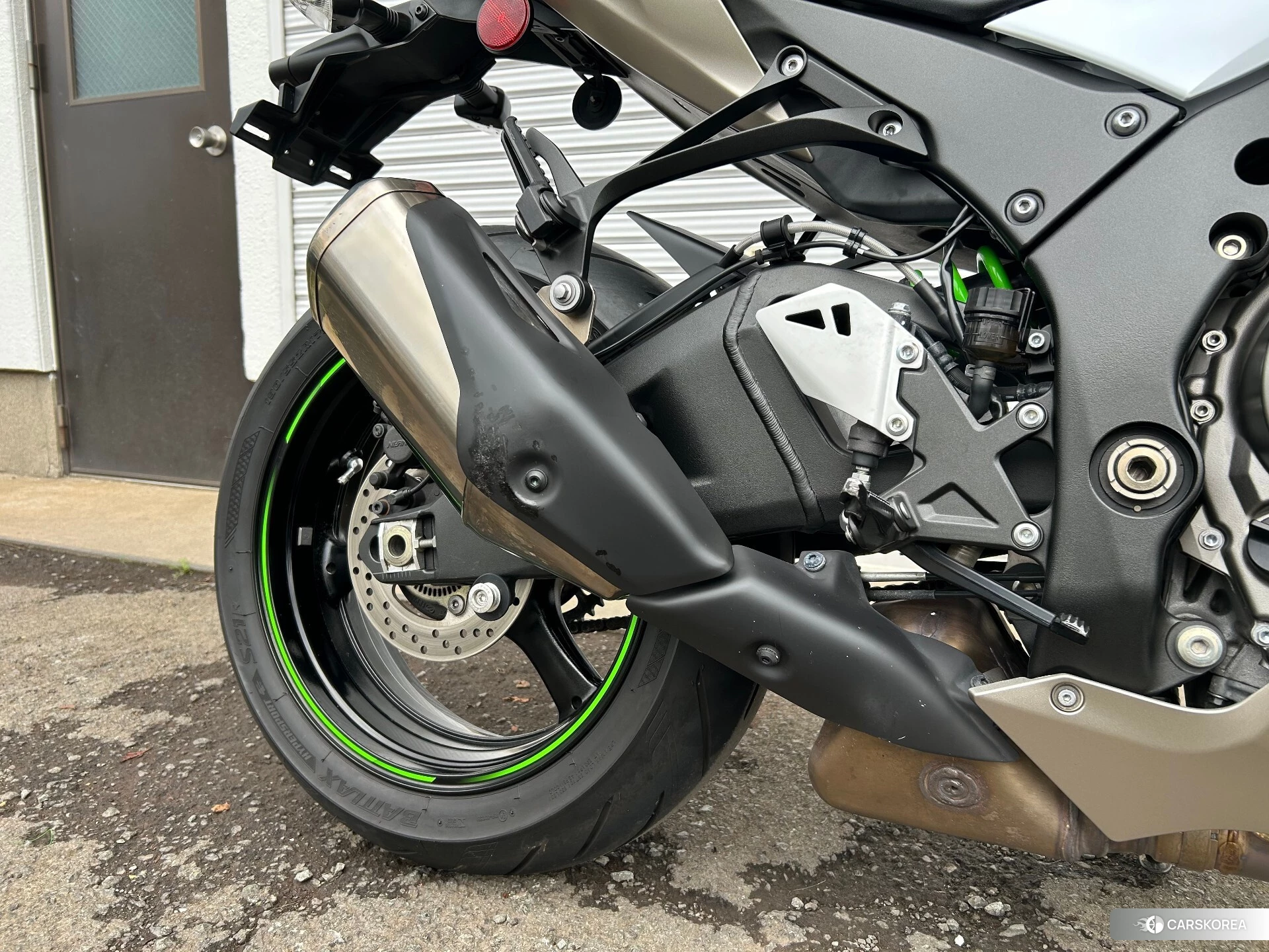 Kawasaki ZX-10R NINJA id 4192779 из Японии 8