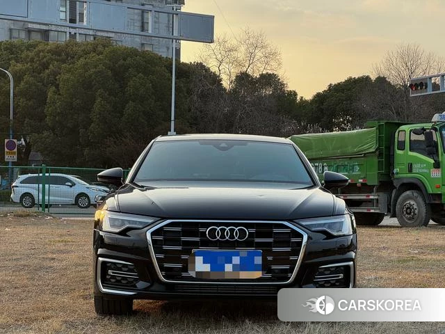 Audi A6L id 4301475 из Китая 9