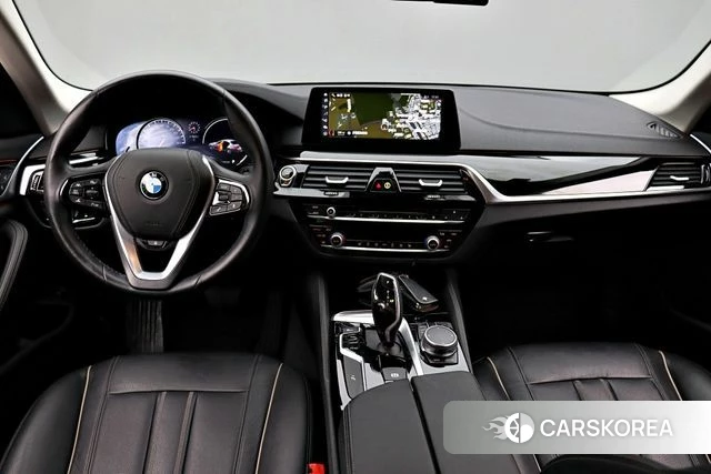 BMW 5 Series (G30) id 4294956 из Кореи 17