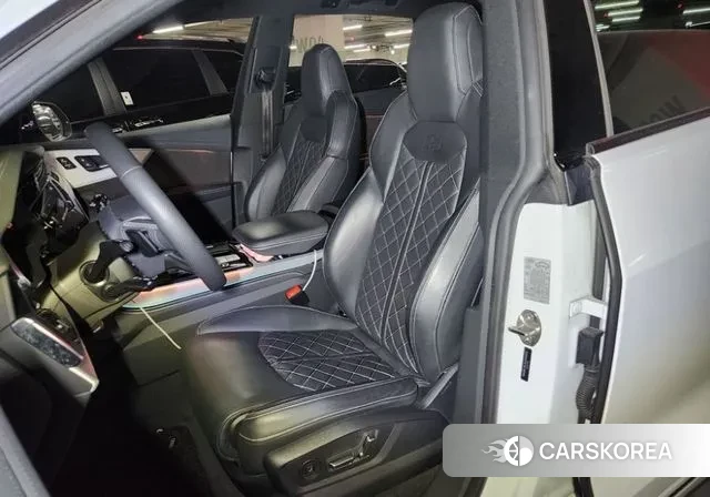Audi Q8 (4M) id 2931063 из Кореи 10