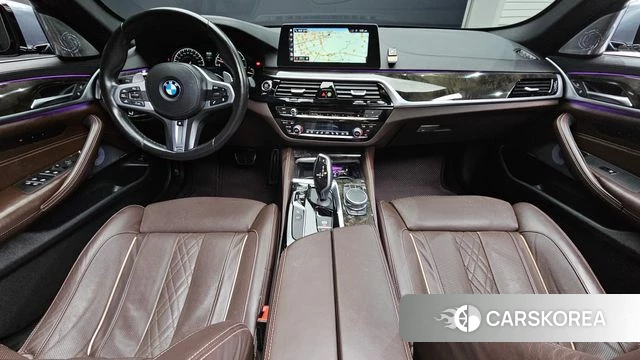 BMW 5 Series (G30) id 4865637 из Кореи 17