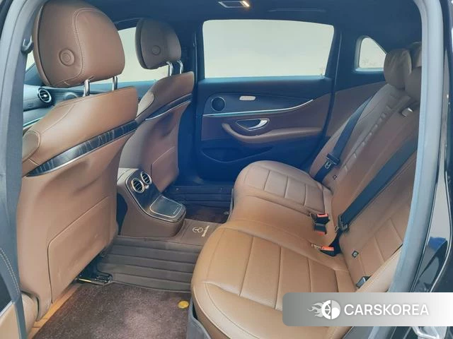 Mercedes-Benz E-class id 4300201 из Китая 11